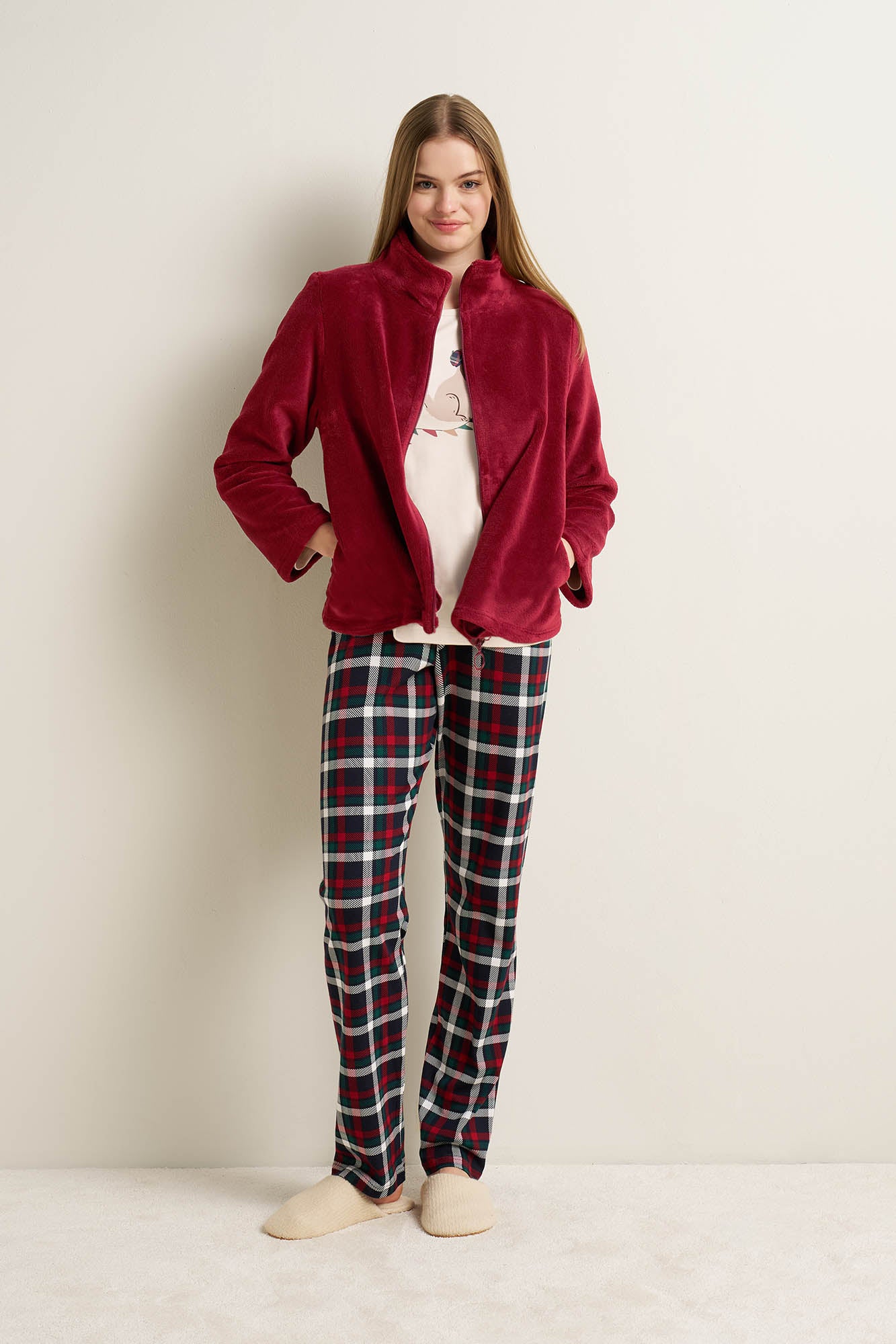 https://assets.vampfashion.com/SOFTONE_TMP_IMAGES/1_0108158945.jpg