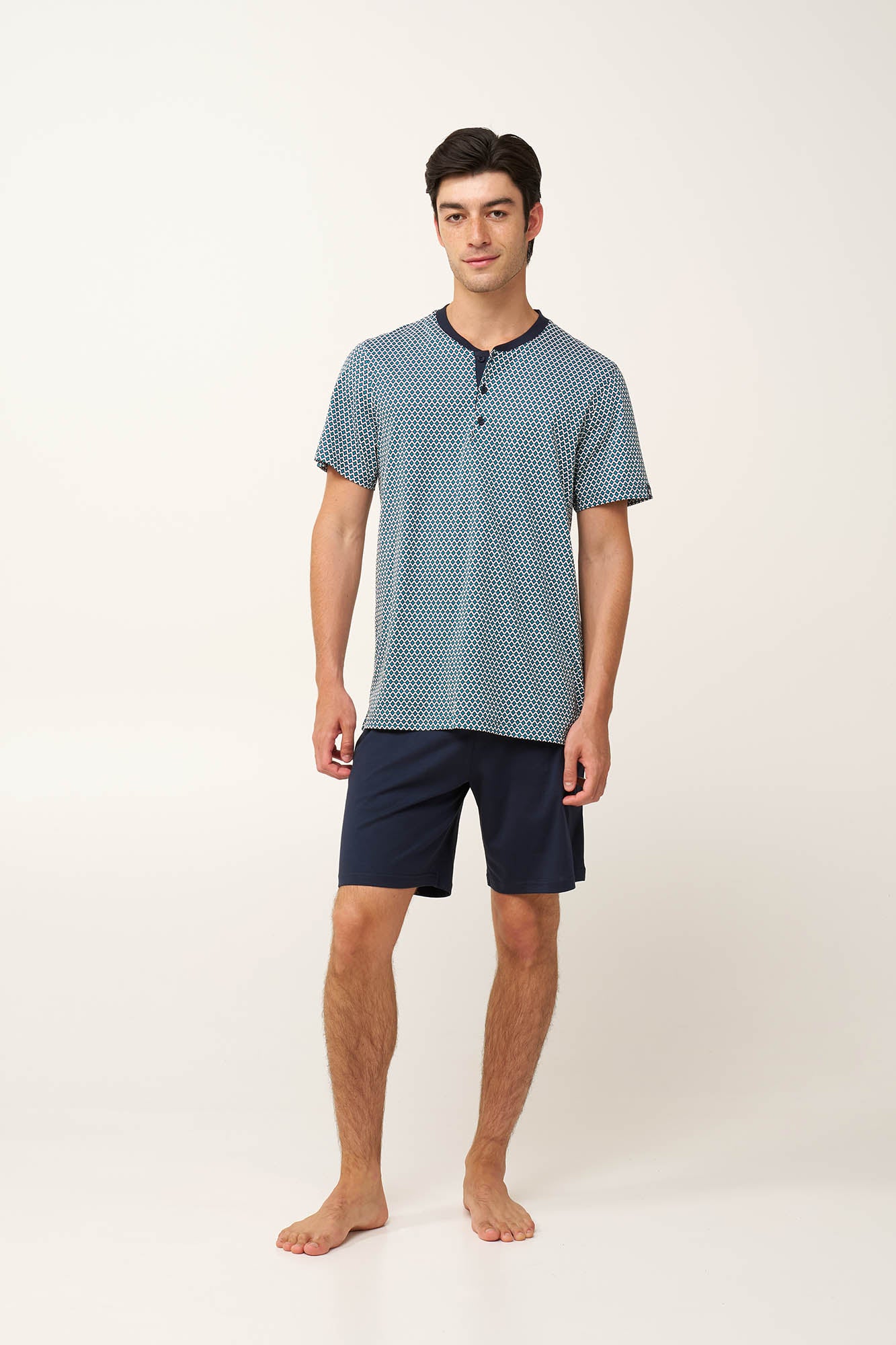 https://assets.vampfashion.com/SOFTONE_TMP_IMAGES/1_0443932146.jpg