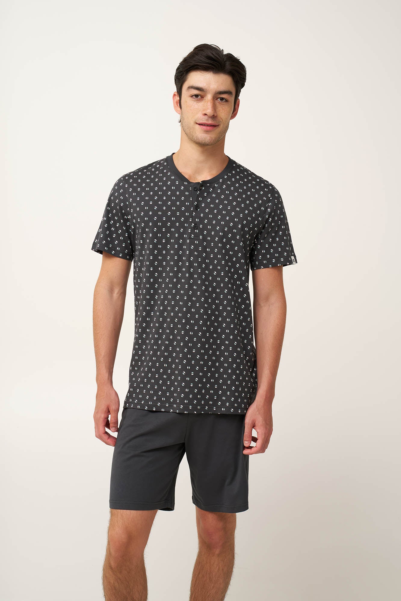 https://assets.vampfashion.com/SOFTONE_TMP_IMAGES/1_0500708750.jpg