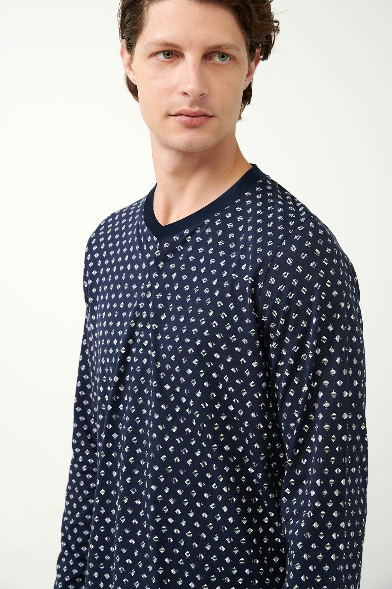 https://assets.vampfashion.com/SOFTONE_TMP_IMAGES/2_0245986651.jpg
