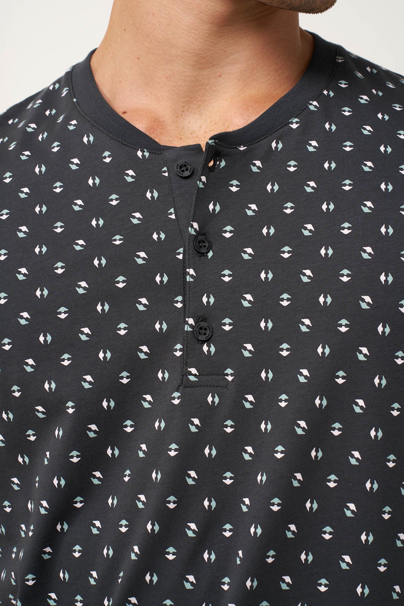 https://assets.vampfashion.com/SOFTONE_TMP_IMAGES/3_0834838291.jpg