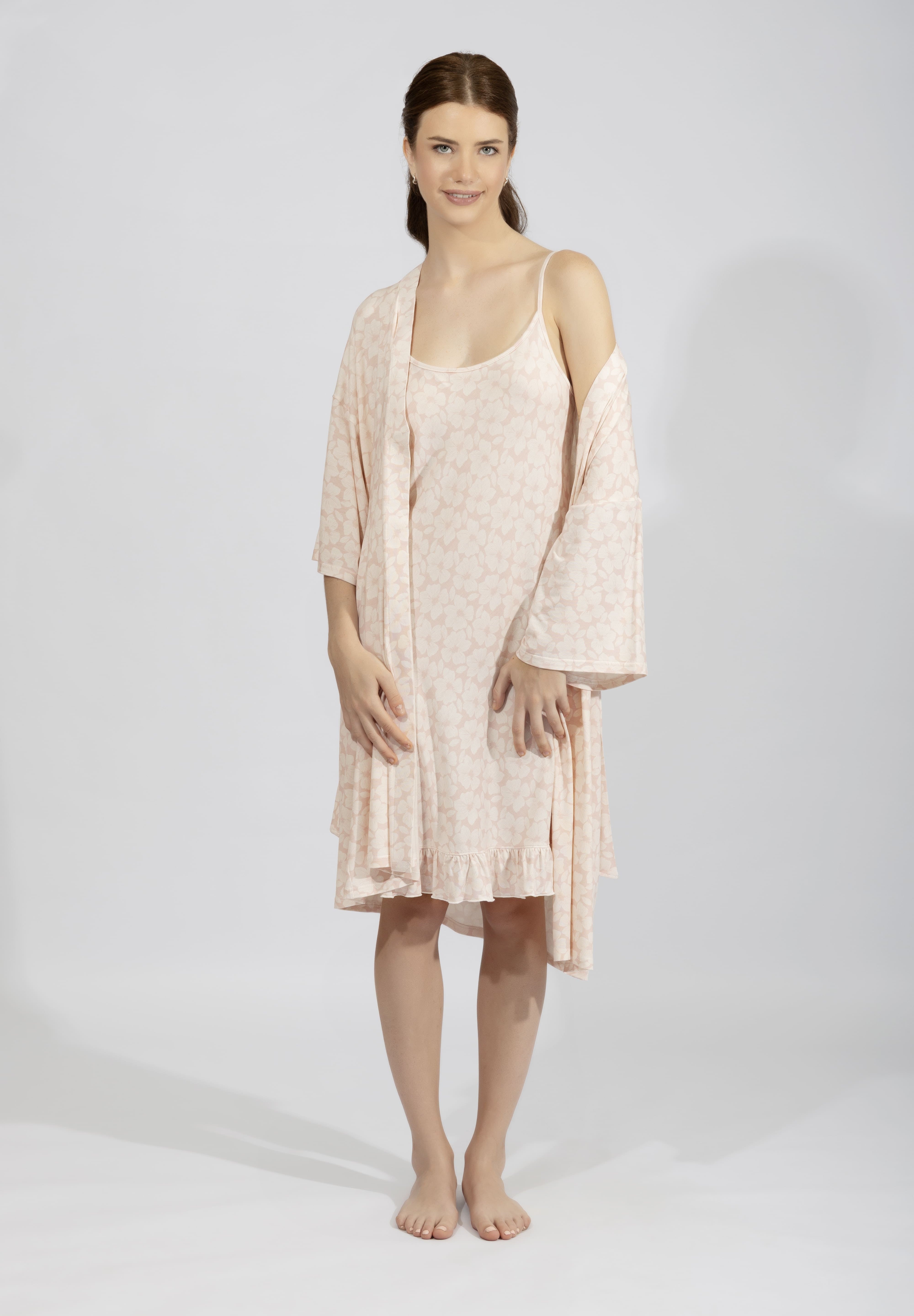 Harmony - Airy 3/4 Sleeve Robe with Dusty Floral Pattern