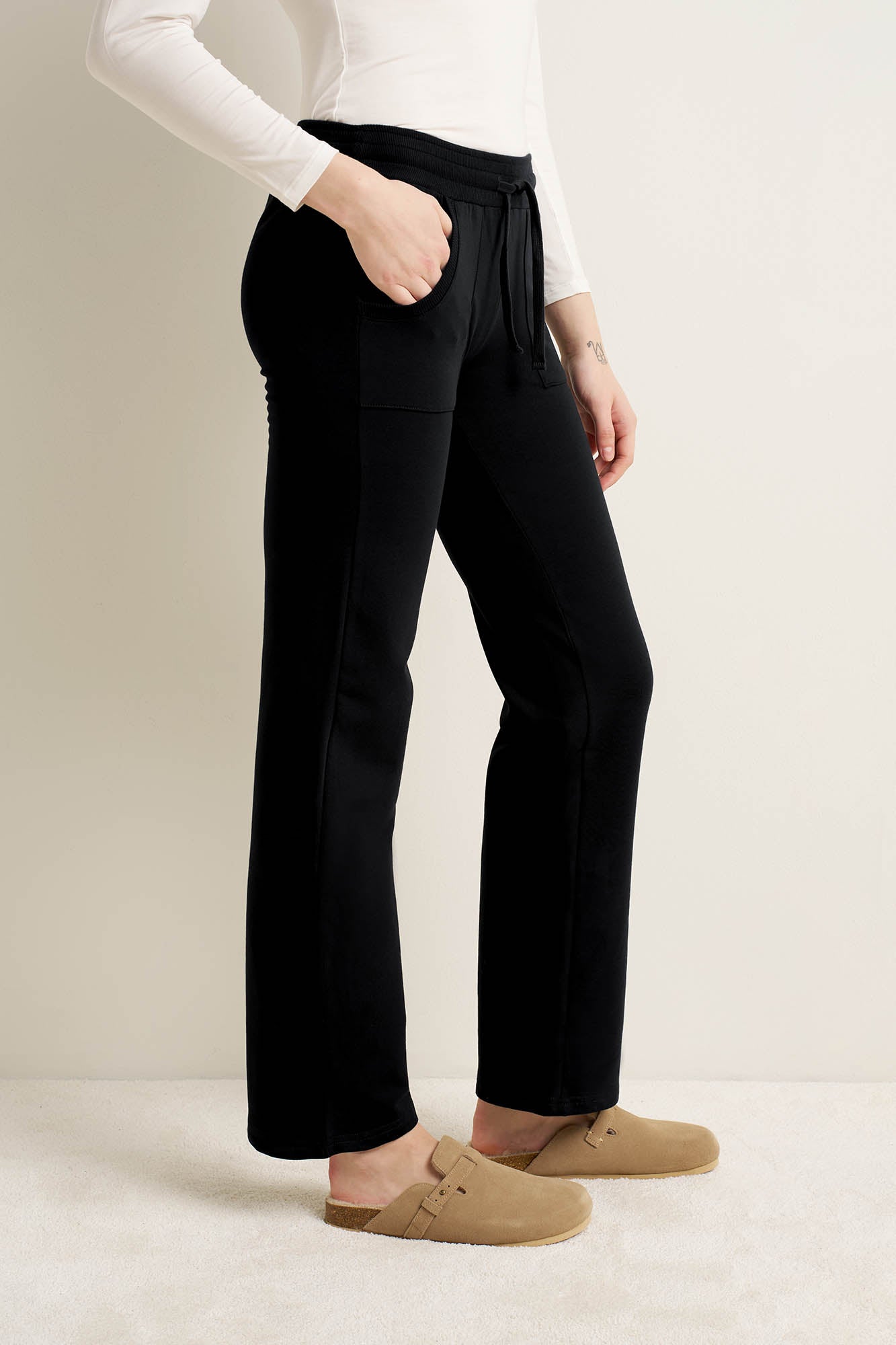 https://assets.vampfashion.com/SOFTONE_TMP_IMAGES/5_0383936145.jpg