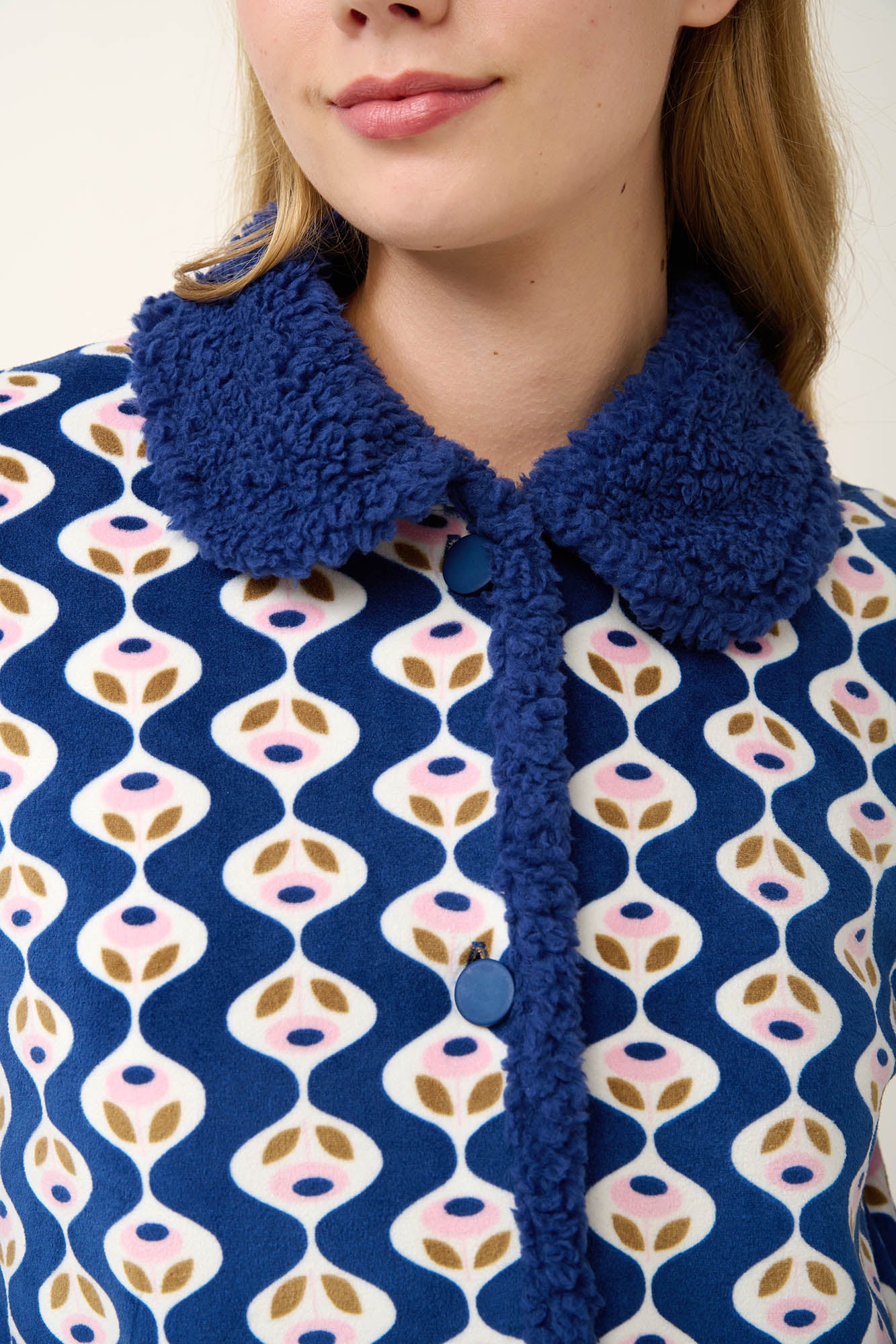 https://assets.vampfashion.com/SOFTONE_TMP_IMAGES/5_0857364687.jpg